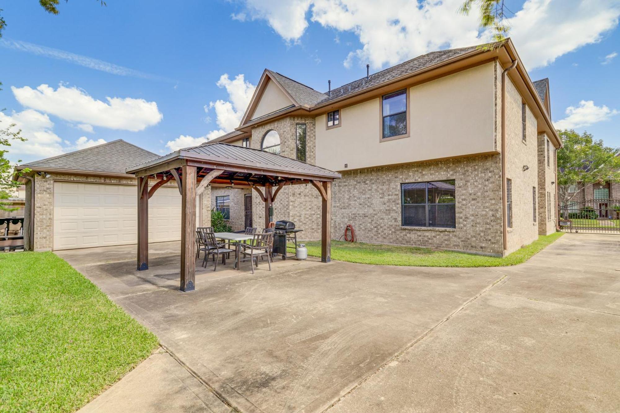 Elegant Houston Home With Gazebo And Game Room! Exteriér fotografie